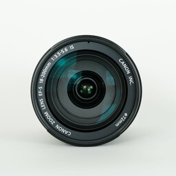 Canon EF-S18-200mm F3.5-5.6 IS Canon EF-S18-200mm F3.5-5.6 IS