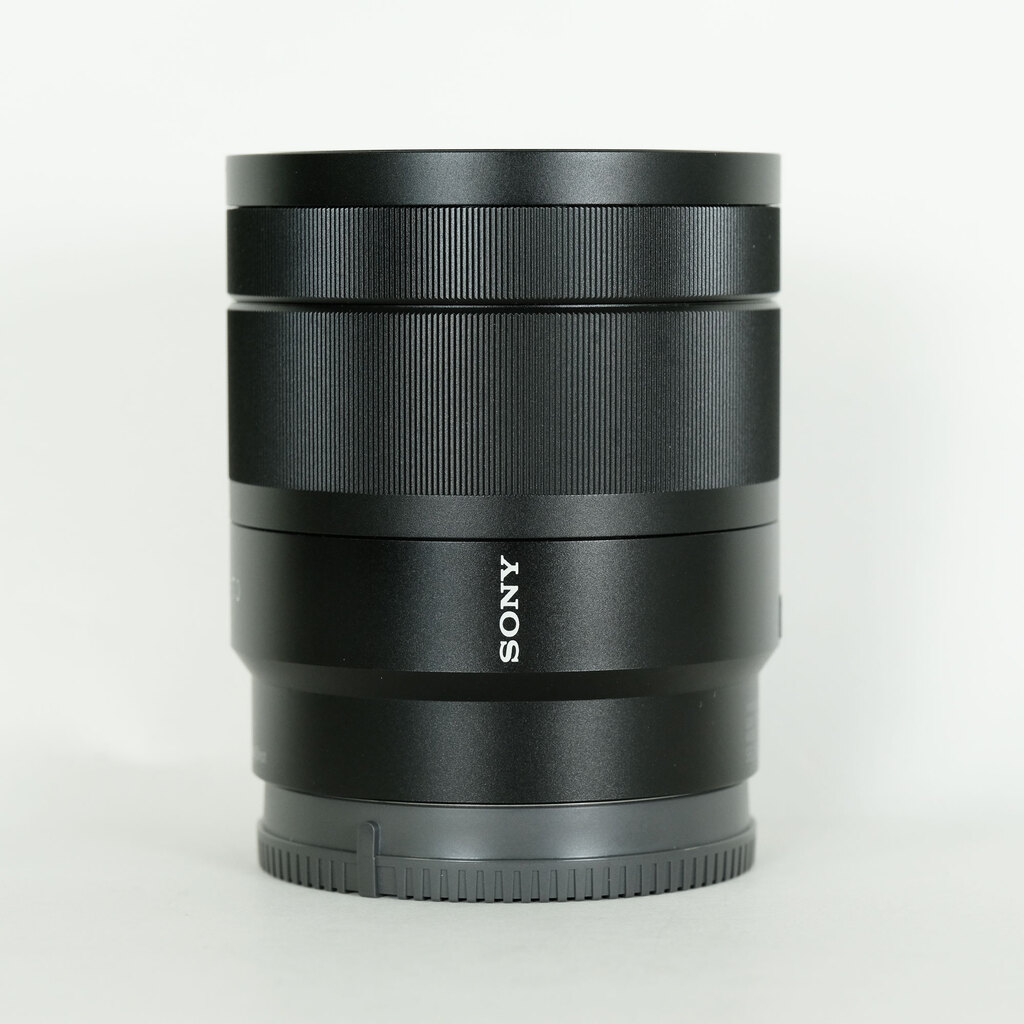 SONY Vario-Tessar T* E 16-70mm F4 ZA OSS SEL1670Z SONY Vario-Tessar T* E 16-70mm F4 ZA OSS SEL1670Z