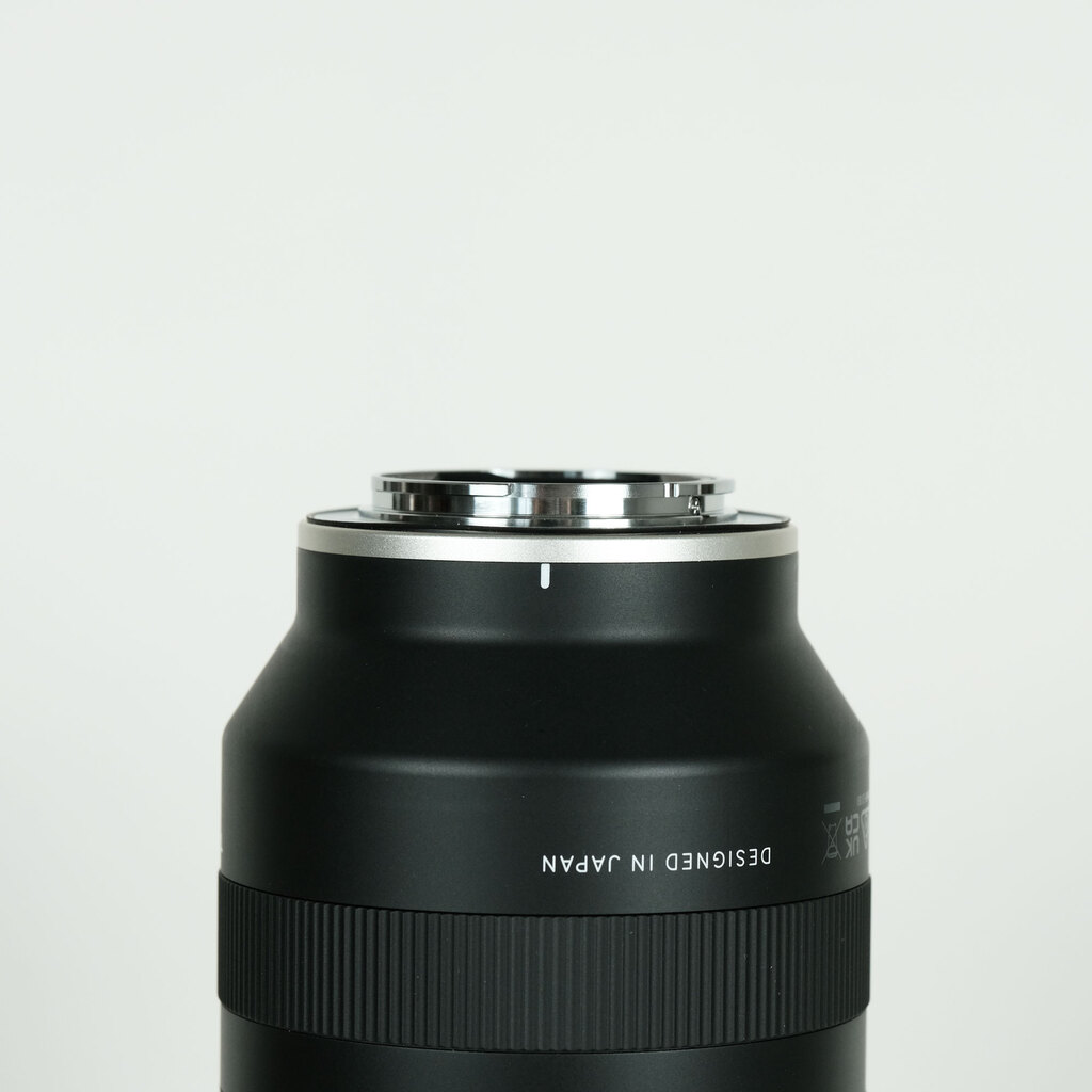 TAMRON 70-180mm F/2.8 Di III VXD (Model A056) [ ソニーE用 ]