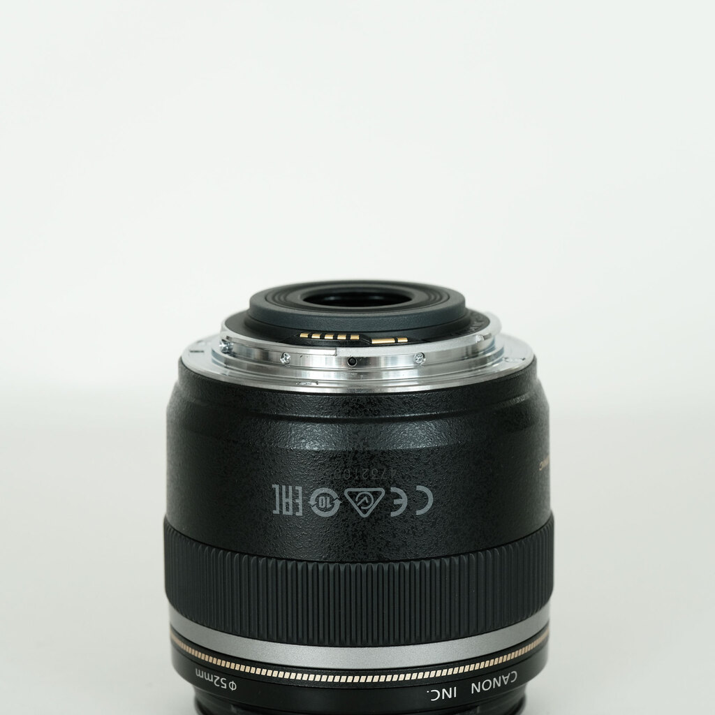 Canon EF-S60mm F2.8 マクロ USM Canon EF-S60mm F2.8 マクロ USM