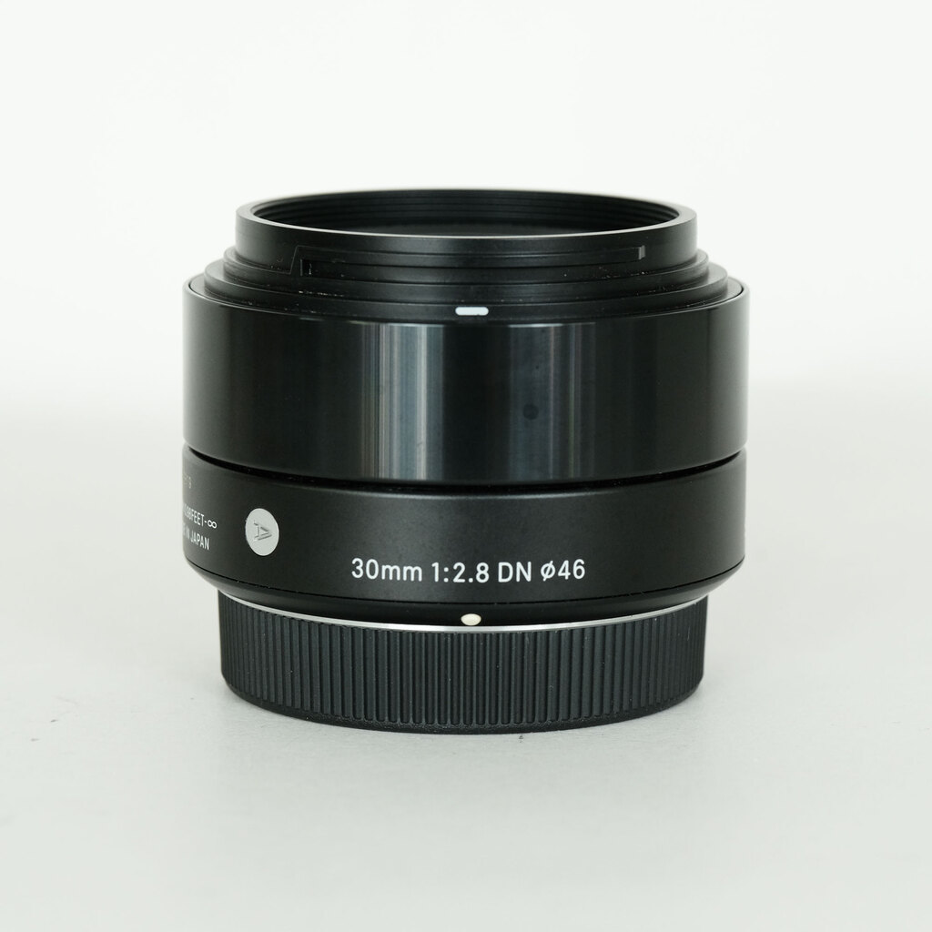 SIGMA A 30mm F2.8 DN (}CNtH[T[Yp)ubN ubN