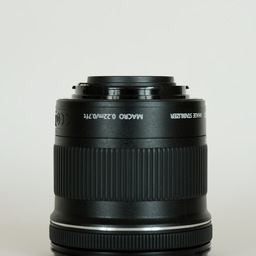 Canon EF-S10-18mm F4.5-5.6 IS STM