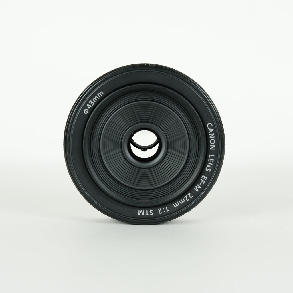 Canon EF-M22mm F2 STM