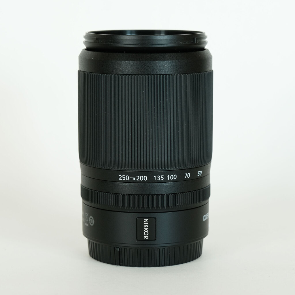 Nikon NIKKOR Z DX 50-250mm f/4.5-6.3 VR Nikon NIKKOR Z DX 50-250mm f/4.5-6.3 VR