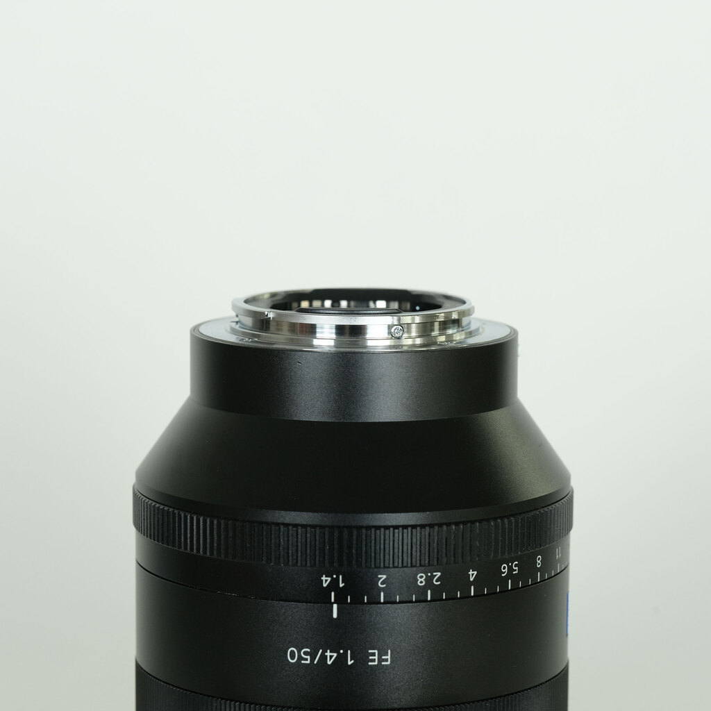 SONY Planar T* FE 50mm F1.4 ZA SEL50F14Z SONY Planar T* FE 50mm F1.4 ZA SEL50F14Z