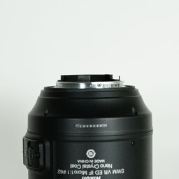 Nikon AF-S VR Micro-Nikkor 105mm f/2.8G IF-ED Nikon AF-S VR Micro-Nikkor 105mm f/2.8G IF-ED