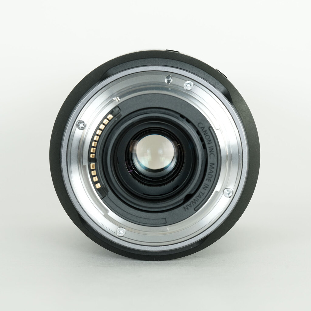 Canon RF24-240mm F4-6.3 IS USM Canon RF24-240mm F4-6.3 IS USM