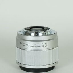 Panasonic LUMIX G 25mm F1.7 ASPH. Panasonic LUMIX G 25mm F1.7 ASPH.