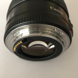 Canon EF85mm F1.8 USM