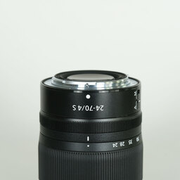 Nikon NIKKOR Z 24-70mm f/4 S Nikon NIKKOR Z 24-70mm f/4 S