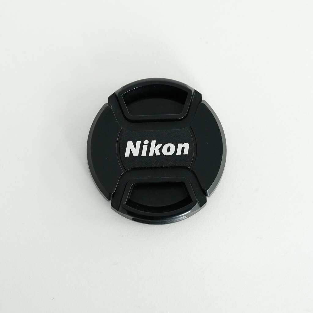 Nikon AF-S DX NIKKOR 35mm f/1.8G Nikon AF-S DX NIKKOR 35mm f/1.8G
