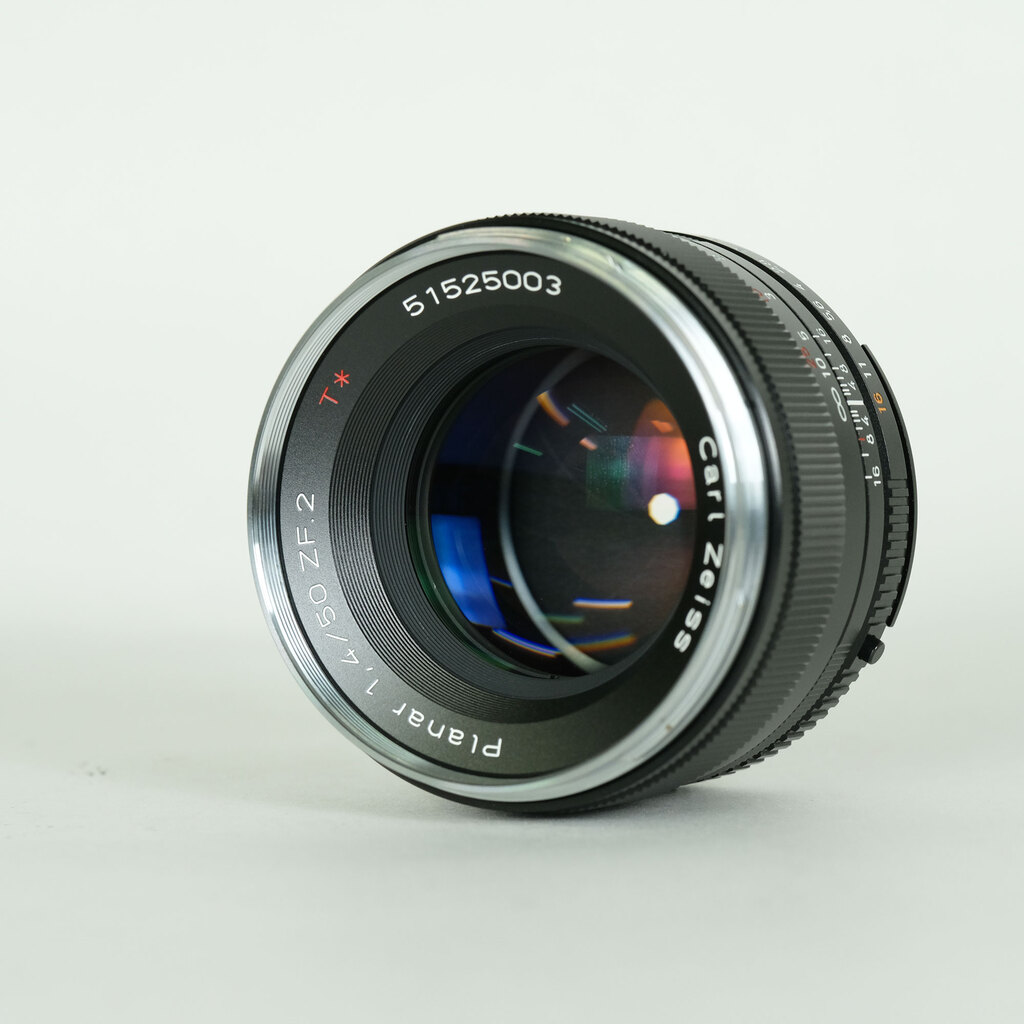 Carl Zeiss Planar T* 50mm F1.4 ZF.2 [ニコンF用]