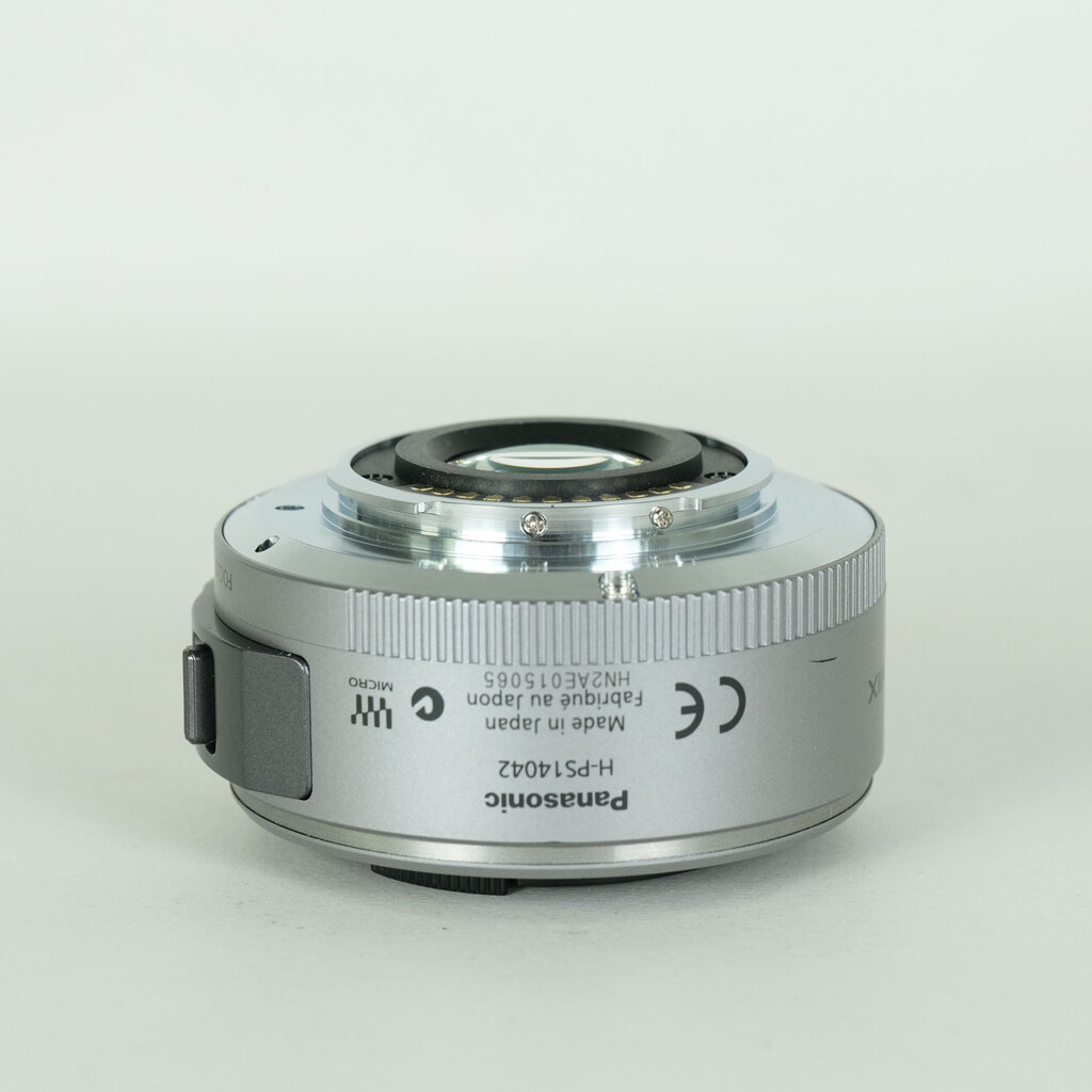 Panasonic LUMIX G X VARIO PZ 14-42mm / F3.5-5.6 ASPH. / POWER O.I.S. Panasonic LUMIX G X VARIO PZ 14-42mm / F3.5-5.6 ASPH. / POWER O.I.S.