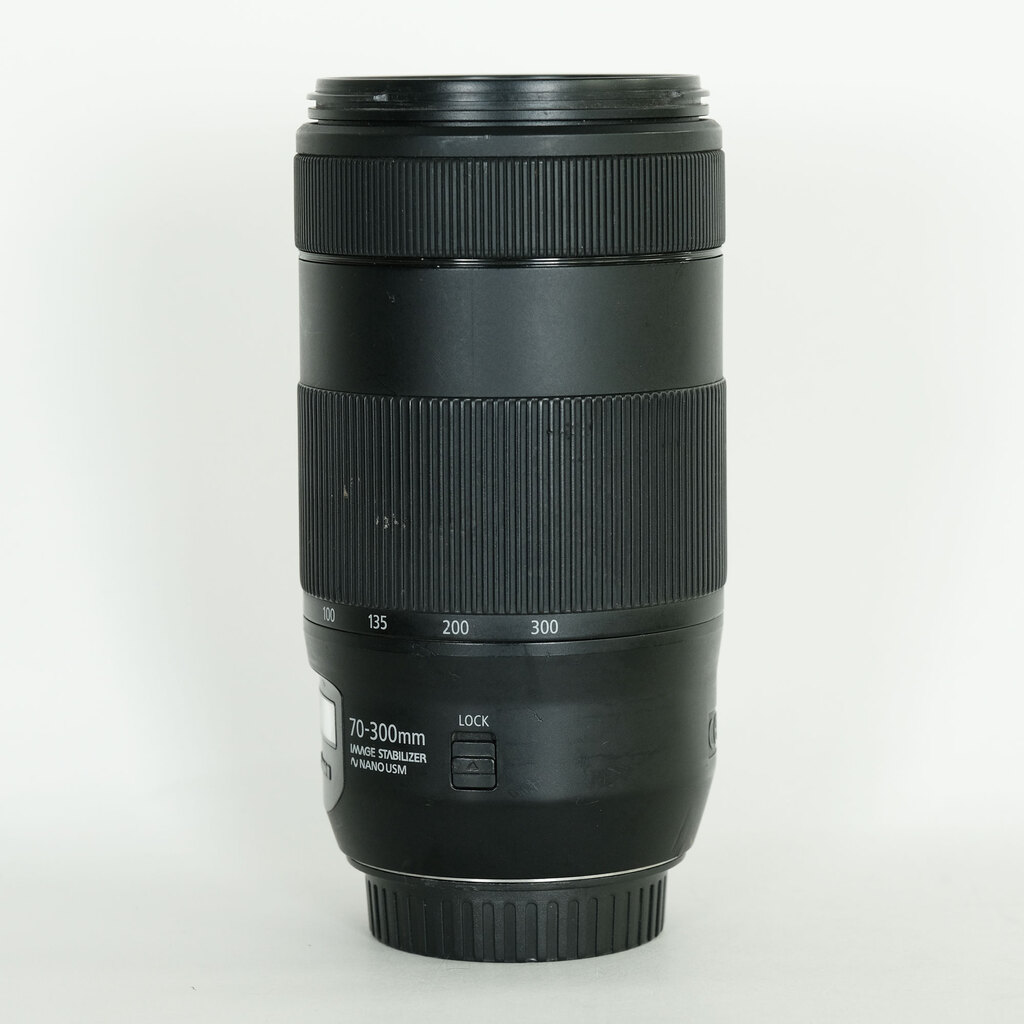 Canon EF70-300mm F4-5.6 IS II USM Canon EF70-300mm F4-5.6 IS II USM