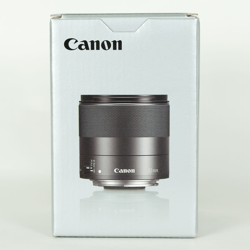 Canon EF-M32mm F1.4 STM Canon EF-M32mm F1.4 STM