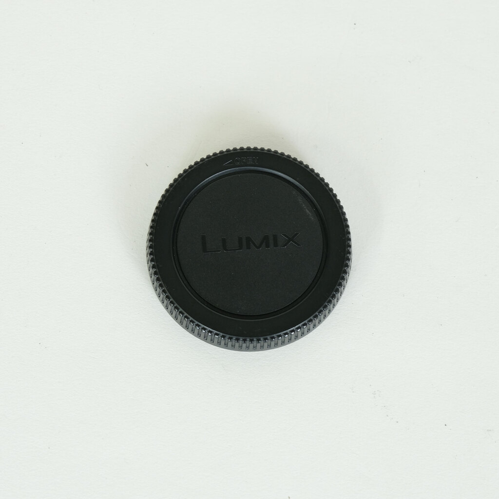 Panasonic LEICA DG VARIO-ELMARIT 12-60mm / F2.8-4.0 ASPH. / POWER O.I.S. Panasonic LEICA DG VARIO-ELMARIT 12-60mm / F2.8-4.0 ASPH. / POWER O.I.S.