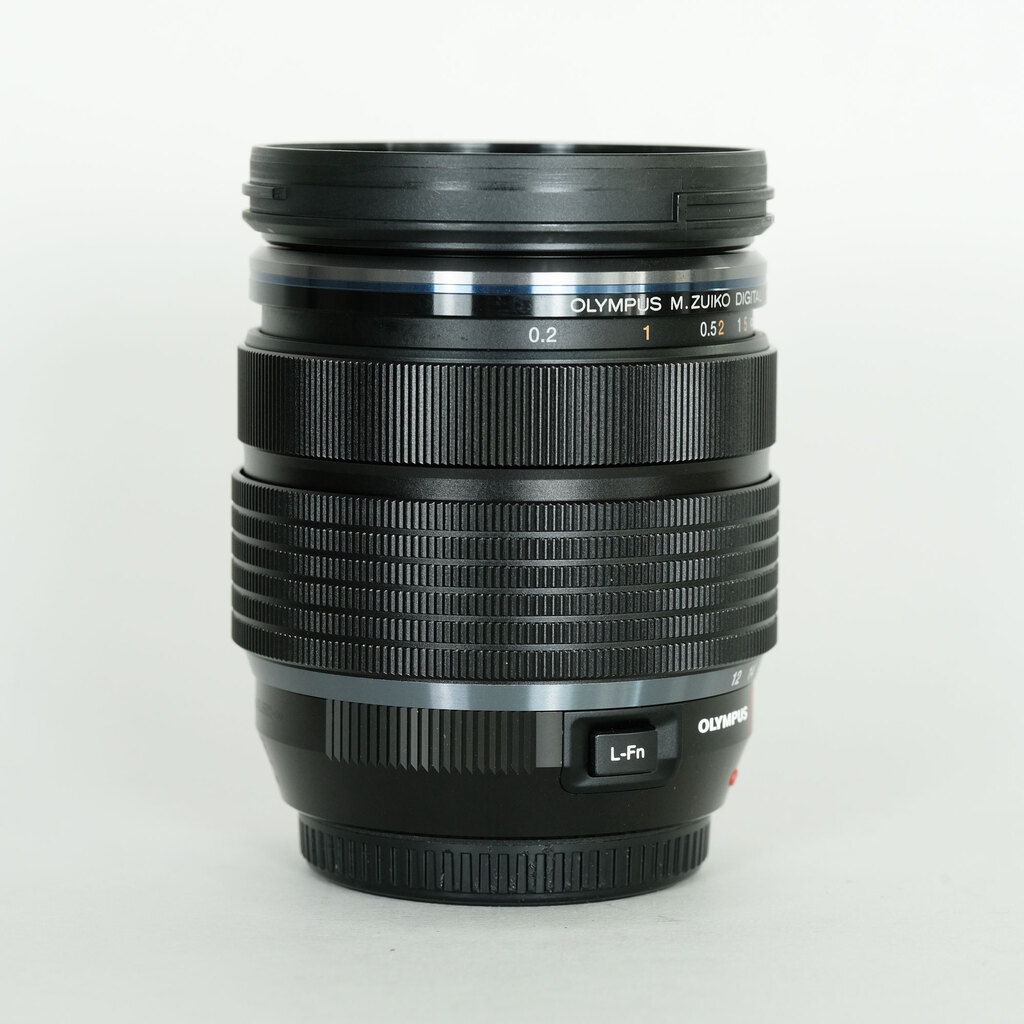 OLYMPUS M.ZUIKO DIGITAL ED 12-40mm F2.8 PRO OLYMPUS M.ZUIKO DIGITAL ED 12-40mm F2.8 PRO