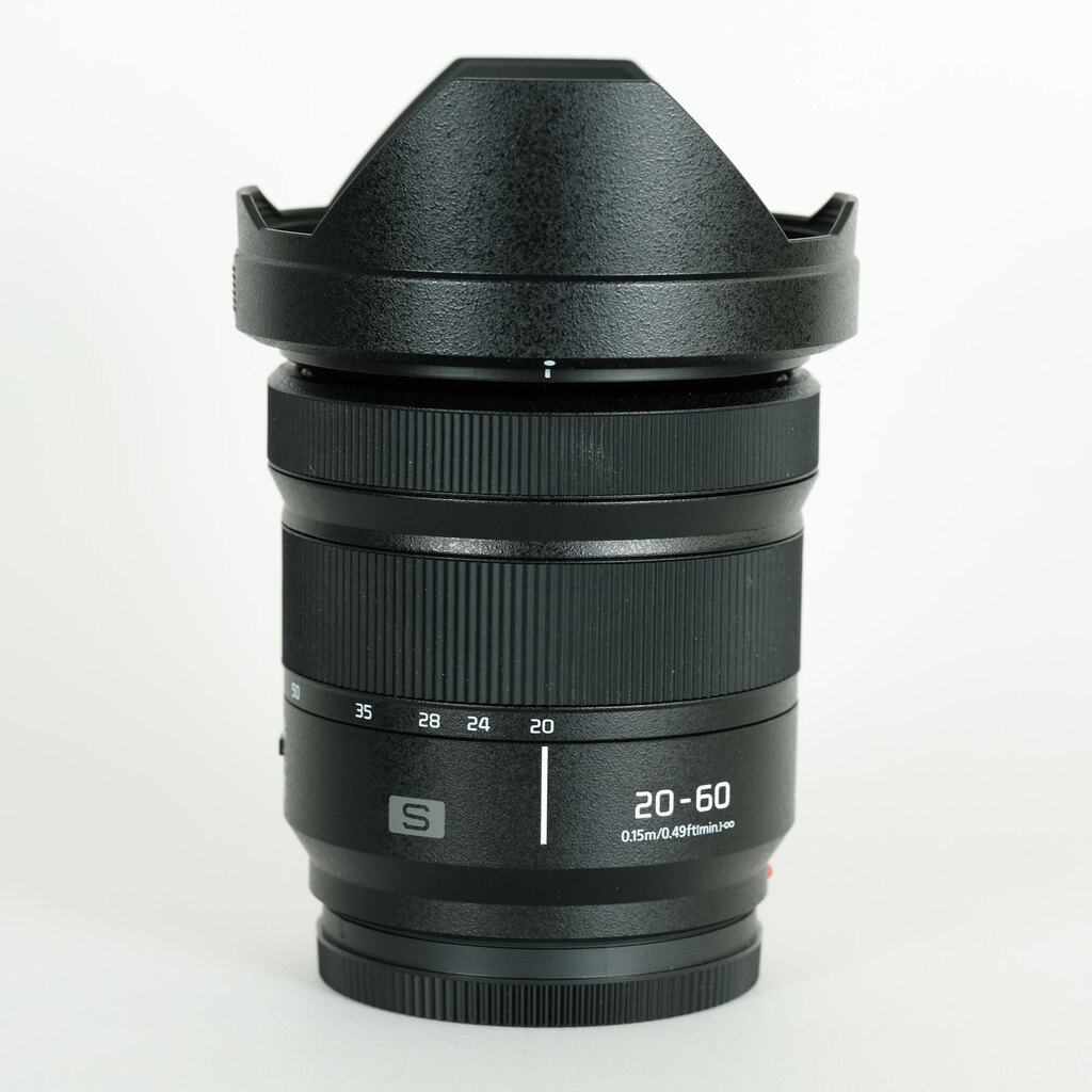Panasonic LUMIX S 20-60mm F3.5-5.6 Panasonic LUMIX S 20-60mm F3.5-5.6