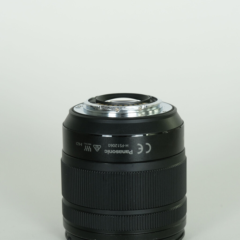 Panasonic LUMIX G VARIO 12-60mm / F3.5-5.6 ASPH. / POWER O.I.S. Panasonic LUMIX G VARIO 12-60mm / F3.5-5.6 ASPH. / POWER O.I.S.