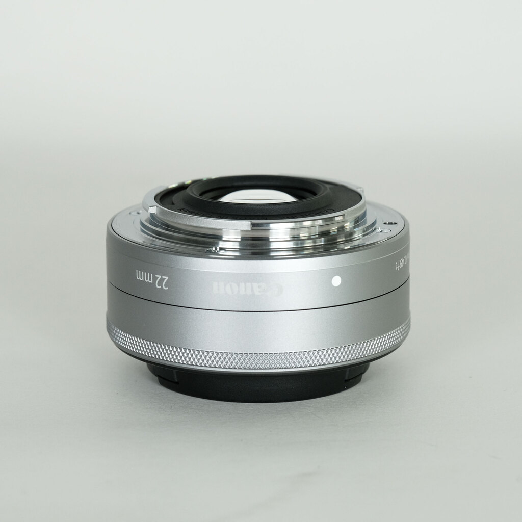 Canon EF-M22mm F2 STMの出品 | ONE SCENE（ワンシーン）