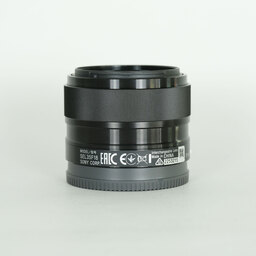 SONY E 35mm F1.8 OSS SEL35F18
