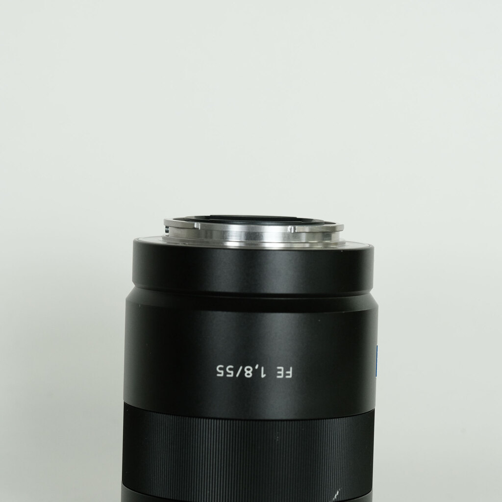 SONY Sonnar T* FE 55mm F1.8 ZA SEL55F18Z SONY Sonnar T* FE 55mm F1.8 ZA SEL55F18Z