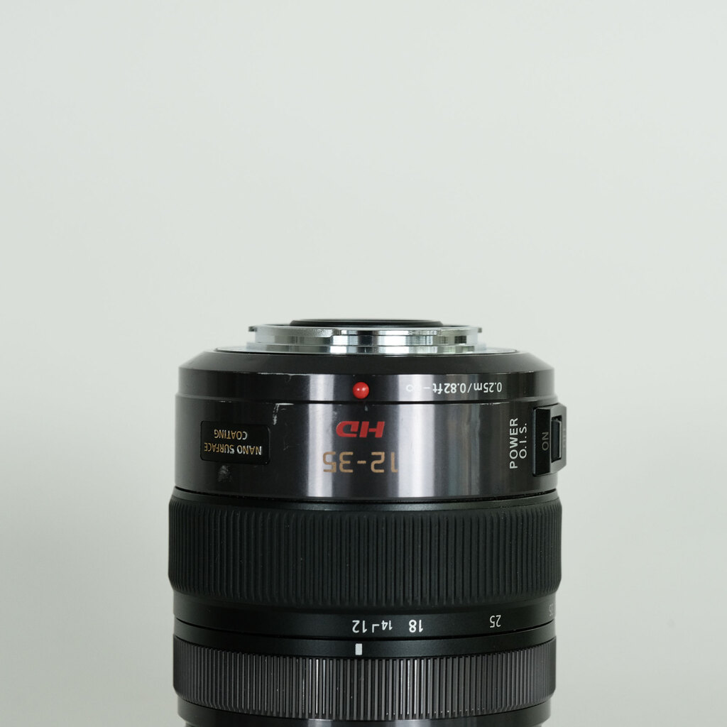 Panasonic LUMIX G X VARIO 12-35mm / F2.8 ASPH. / POWER O.I.S. Panasonic LUMIX G X VARIO 12-35mm / F2.8 ASPH. / POWER O.I.S.