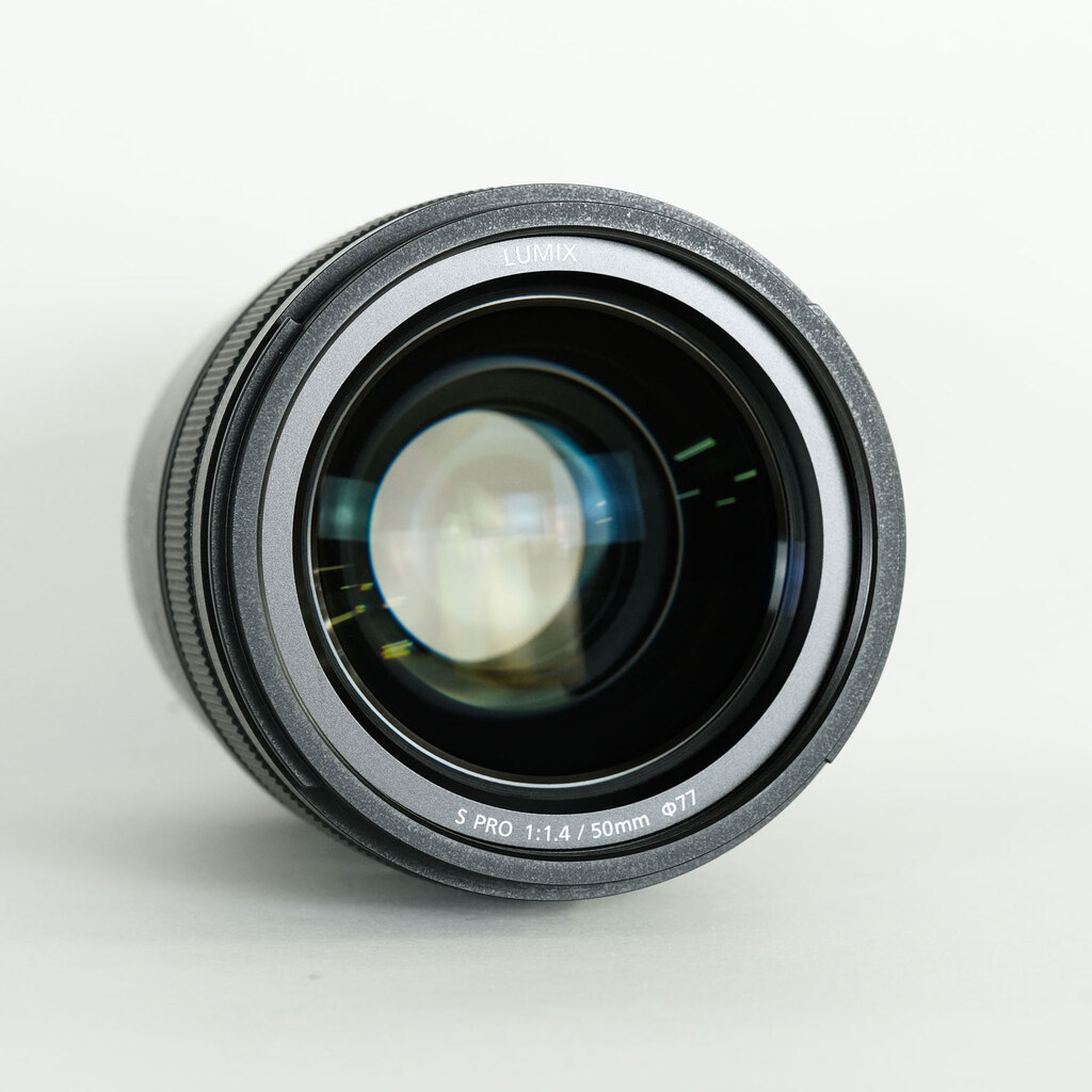Panasonic LUMIX S PRO 50mm F1.4 Panasonic LUMIX S PRO 50mm F1.4