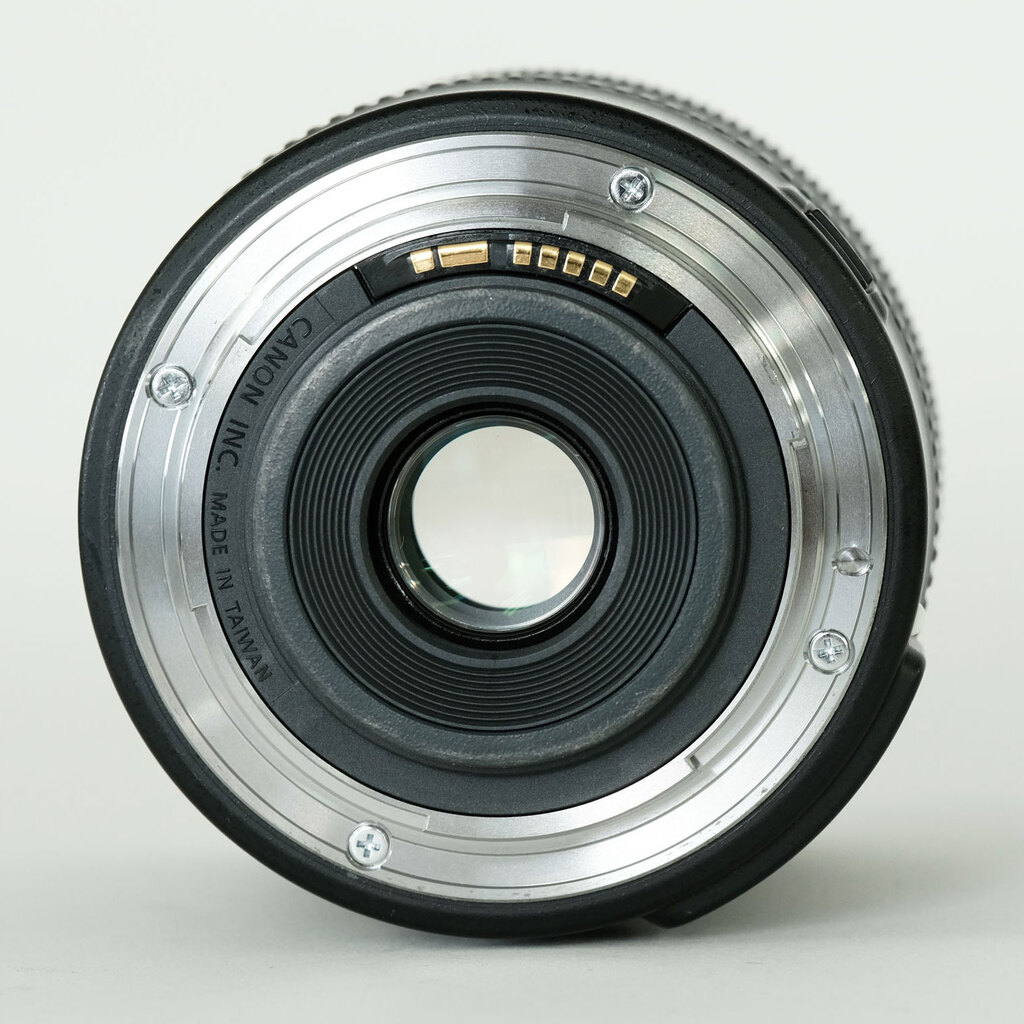 Canon EF-S18-135mm F3.5-5.6 IS STM Canon EF-S18-135mm F3.5-5.6 IS STM