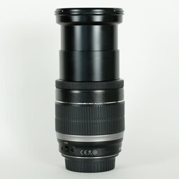 Canon EF-S18-200mm F3.5-5.6 IS