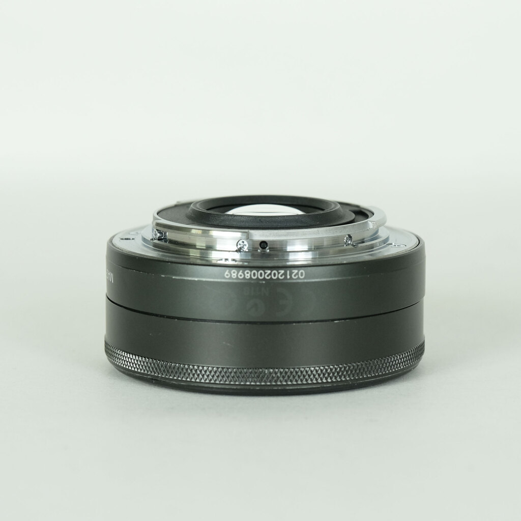 Canon EF-M22mm F2 STM