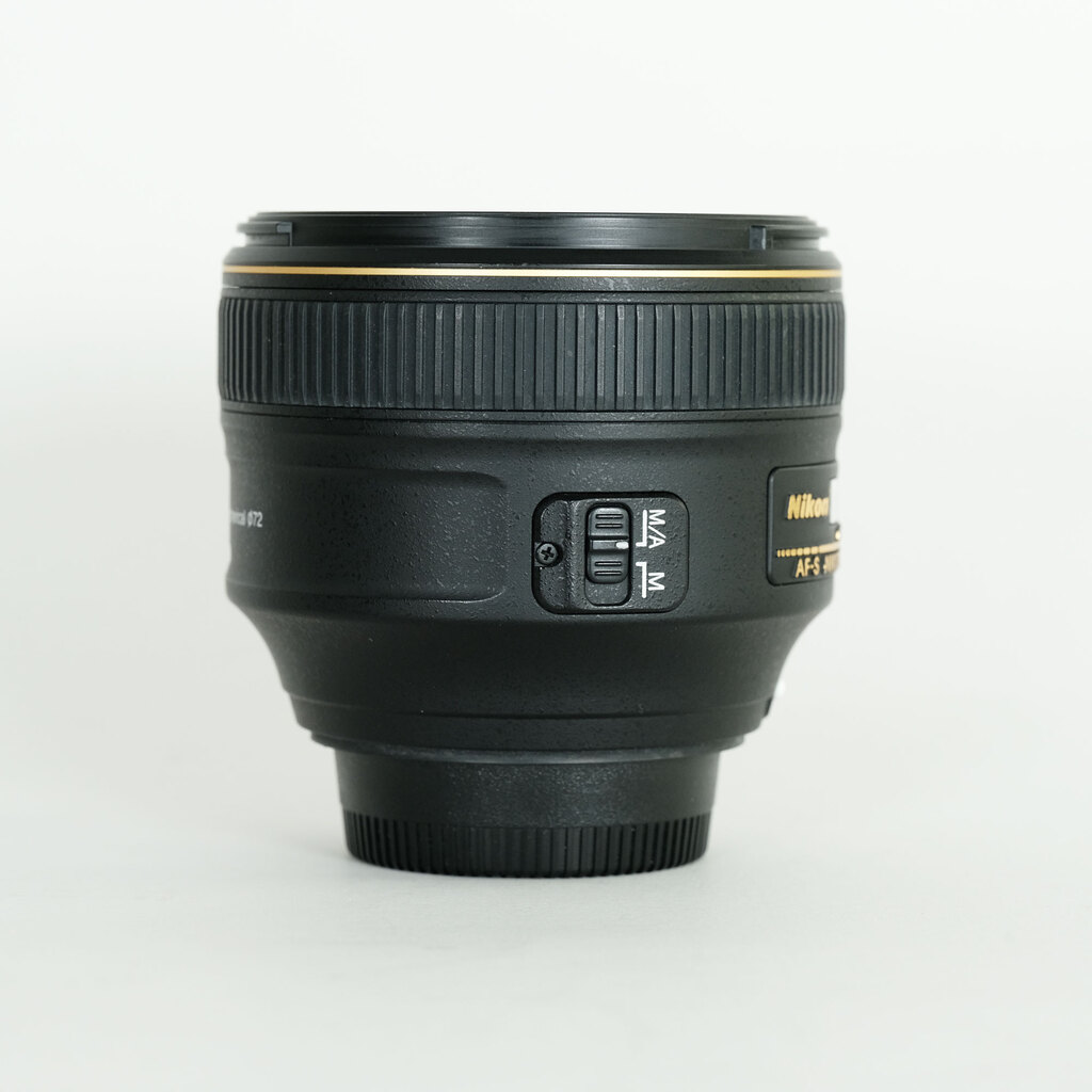 Nikon AF-S NIKKOR 58mm f/1.4G Nikon AF-S NIKKOR 58mm f/1.4G