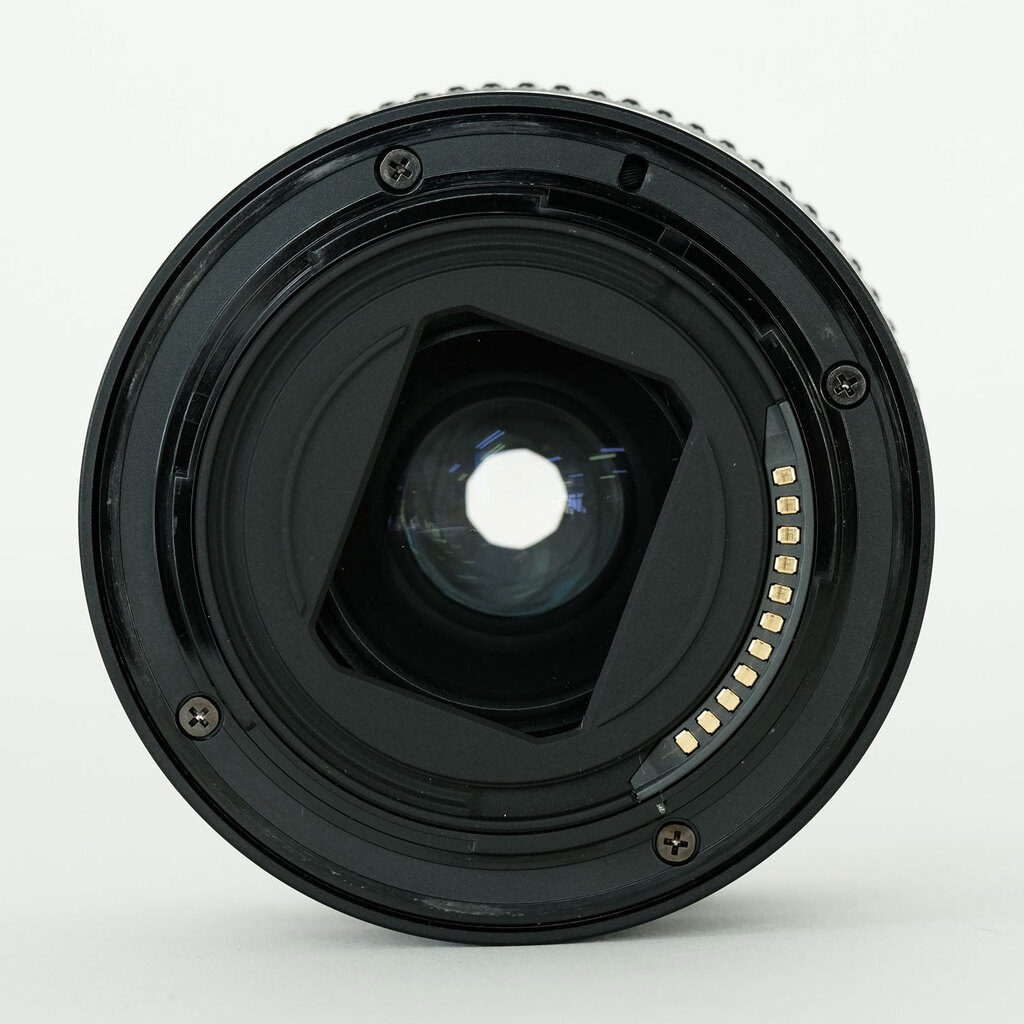 Nikon NIKKOR Z 40mm f/2 Nikon NIKKOR Z 40mm f/2