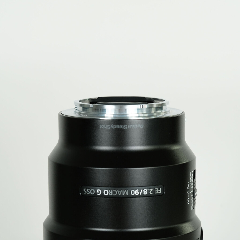SONY FE 90mm F2.8 Macro G OSS SEL90M28G SONY FE 90mm F2.8 Macro G OSS SEL90M28G