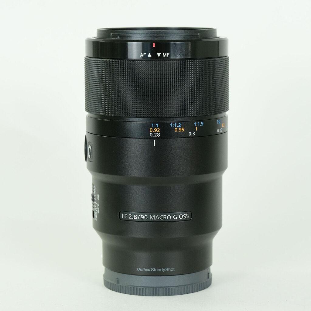 SONY FE 90mm F2.8 Macro G OSS SEL90M28G
