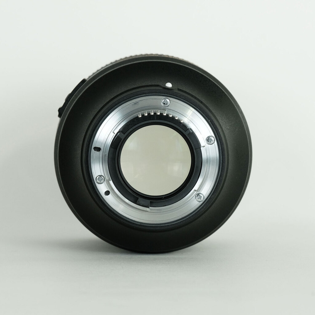 Nikon AF-S NIKKOR 105mm f/1.4E ED Nikon AF-S NIKKOR 105mm f/1.4E ED
