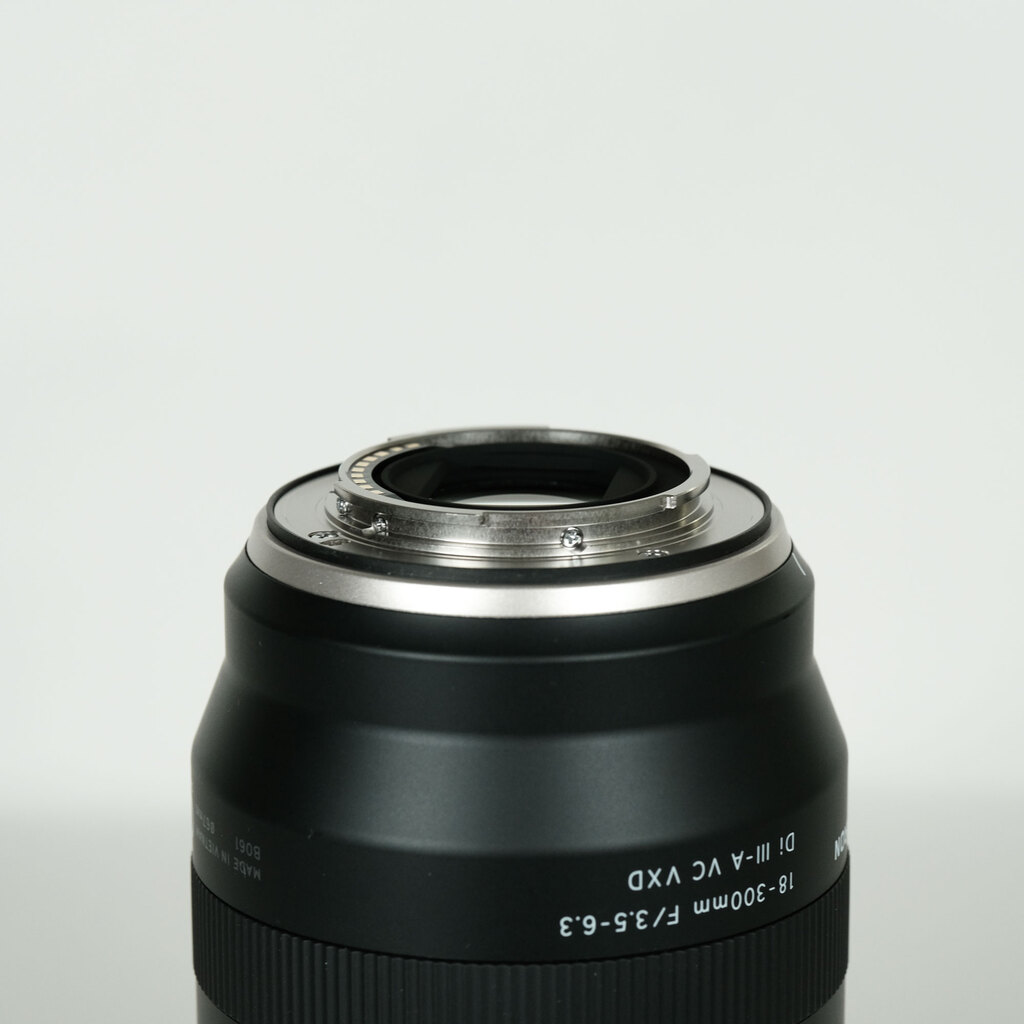 TAMRON 18-300mm F/3.5-6.3 Di III-A VC VXD (Model B061) [フジフイルムX用]
