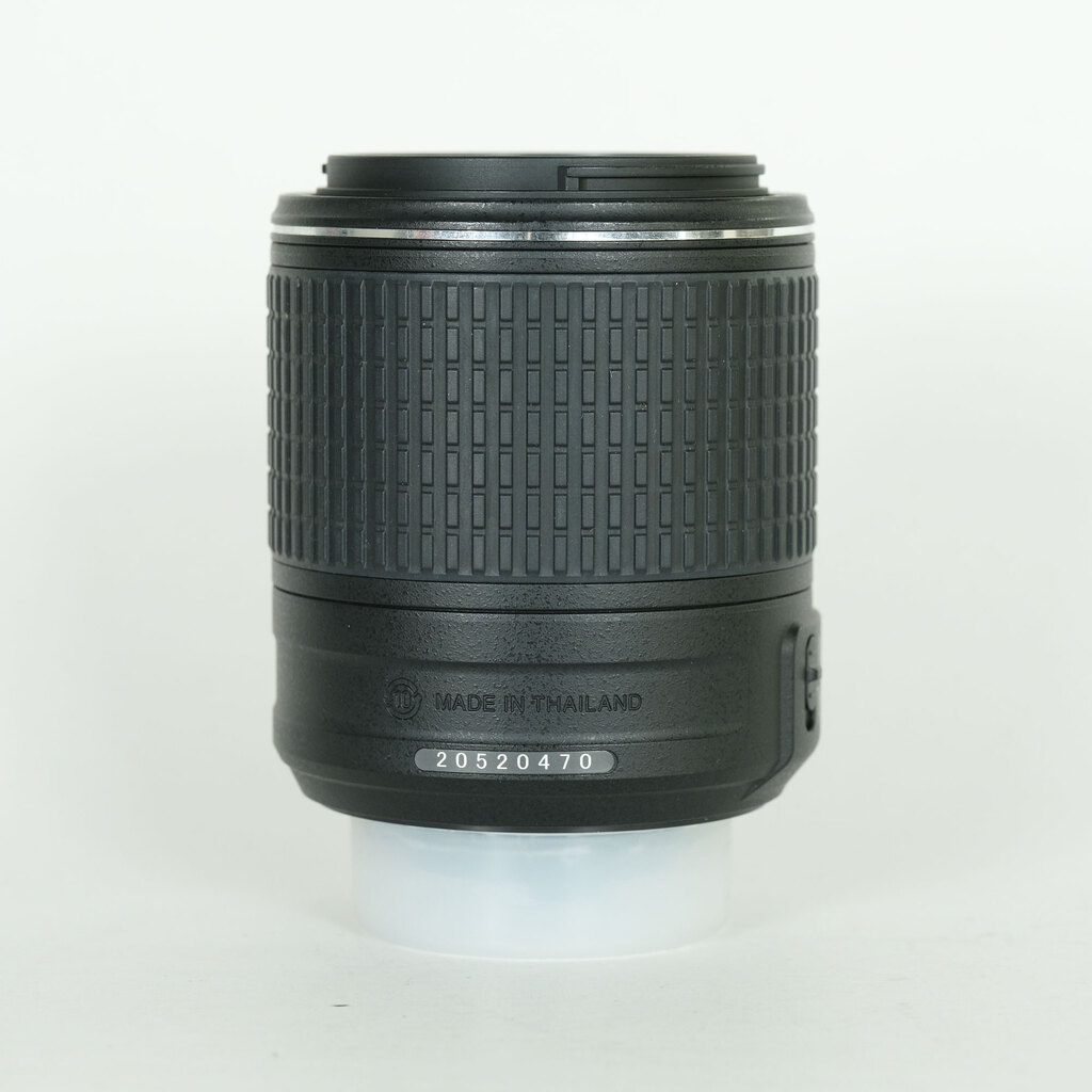 Nikon AF-S DX NIKKOR 55-200mm F4-5.6G ED VR II Nikon AF-S DX NIKKOR 55-200mm F4-5.6G ED VR II