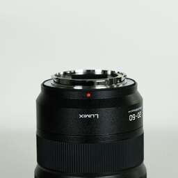 Panasonic LUMIX S 20-60mm F3.5-5.6 Panasonic LUMIX S 20-60mm F3.5-5.6
