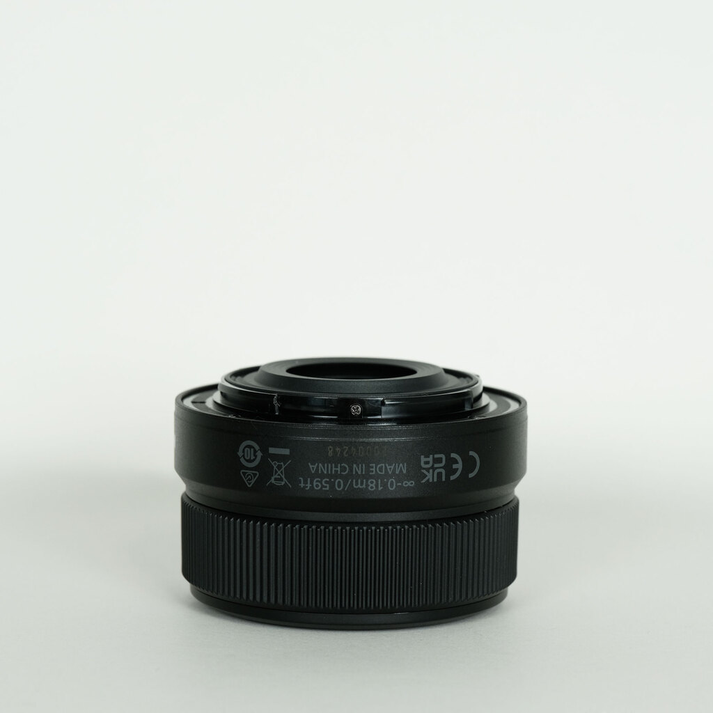 Nikon NIKKOR Z DX 24mm f/1.7 Nikon NIKKOR Z DX 24mm f/1.7