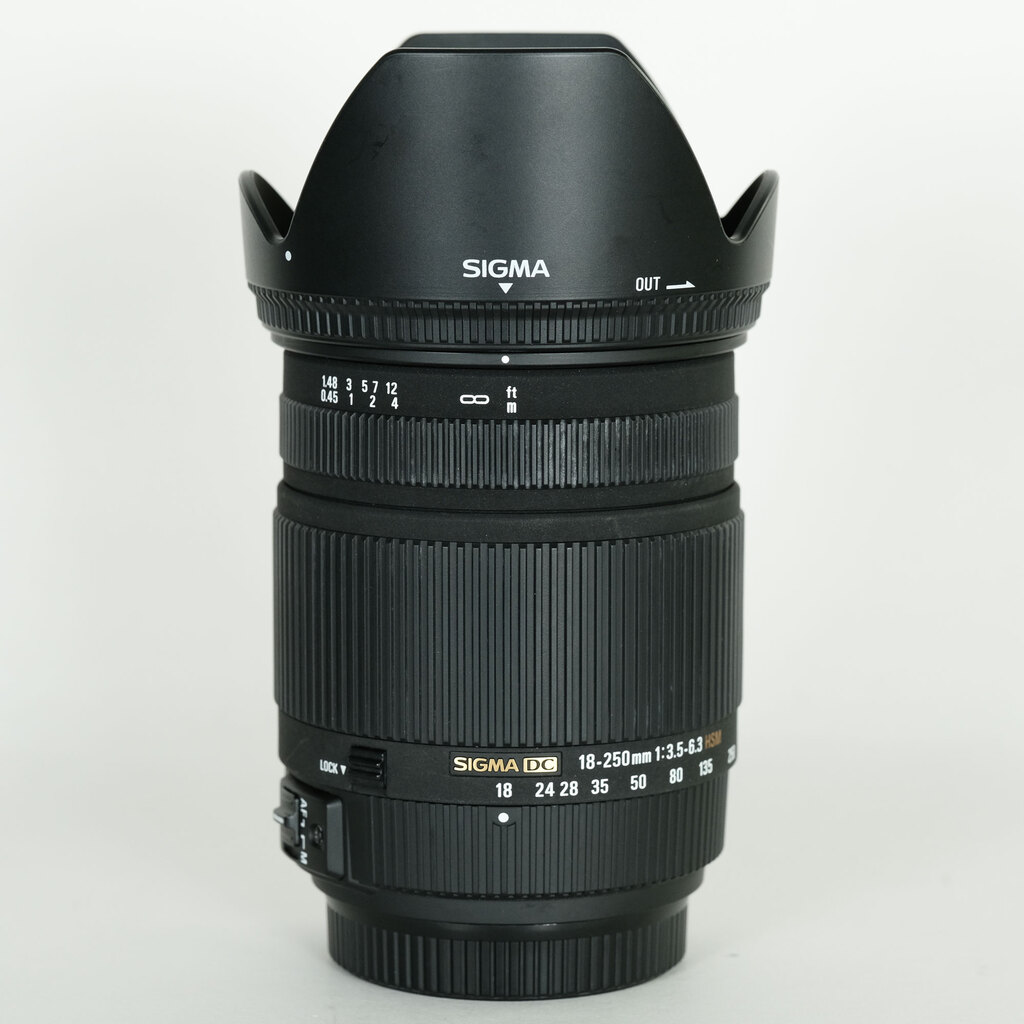 SIGMA 18-250mm F3.5-6.3 DC OS HSM [ソニーA用]