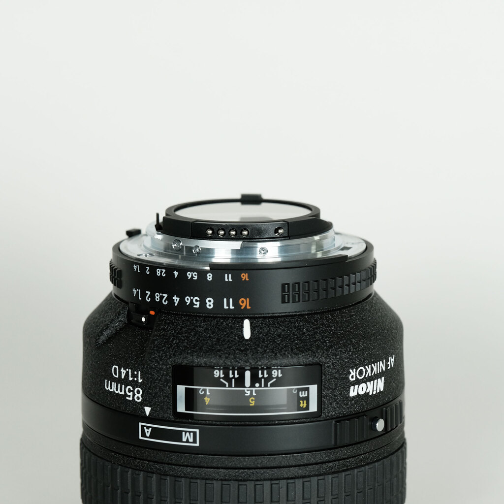 Nikon Ai AF Nikkor 85mm F1.4D IF Nikon Ai AF Nikkor 85mm F1.4D IF