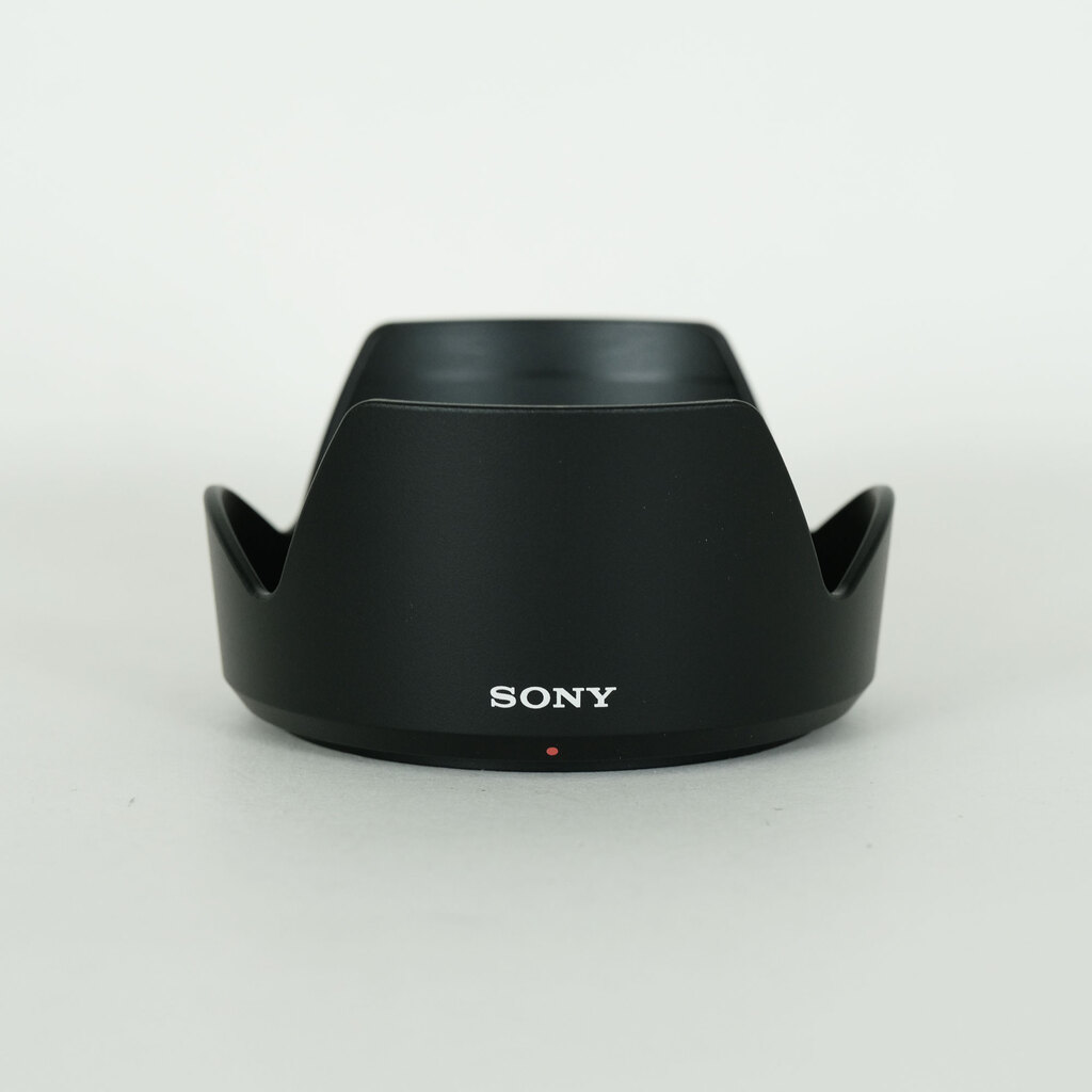 SONY E 18-135mm F3.5-5.6 OSS SEL18135