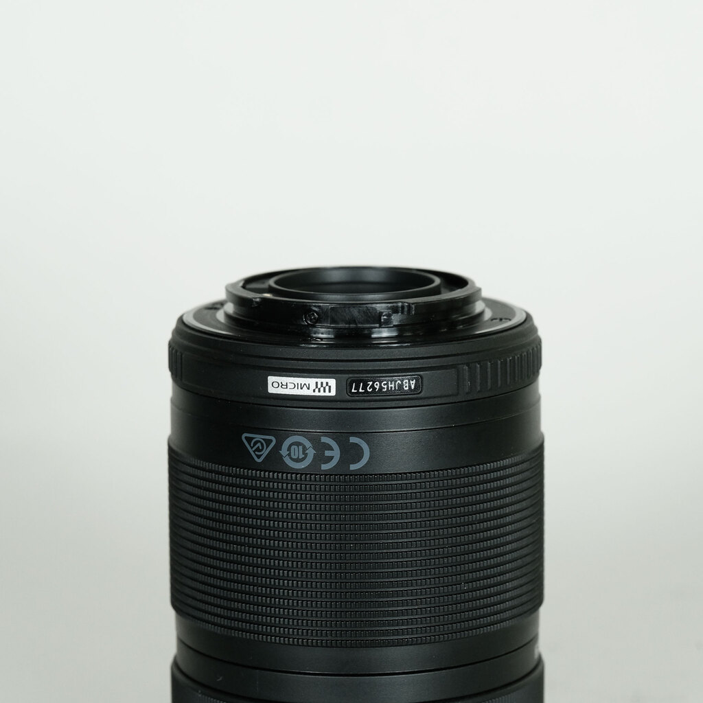 OLYMPUS M.ZUIKO DIGITAL ED 40-150mm F4.0-5.6 R OLYMPUS M.ZUIKO DIGITAL ED 40-150mm F4.0-5.6 R