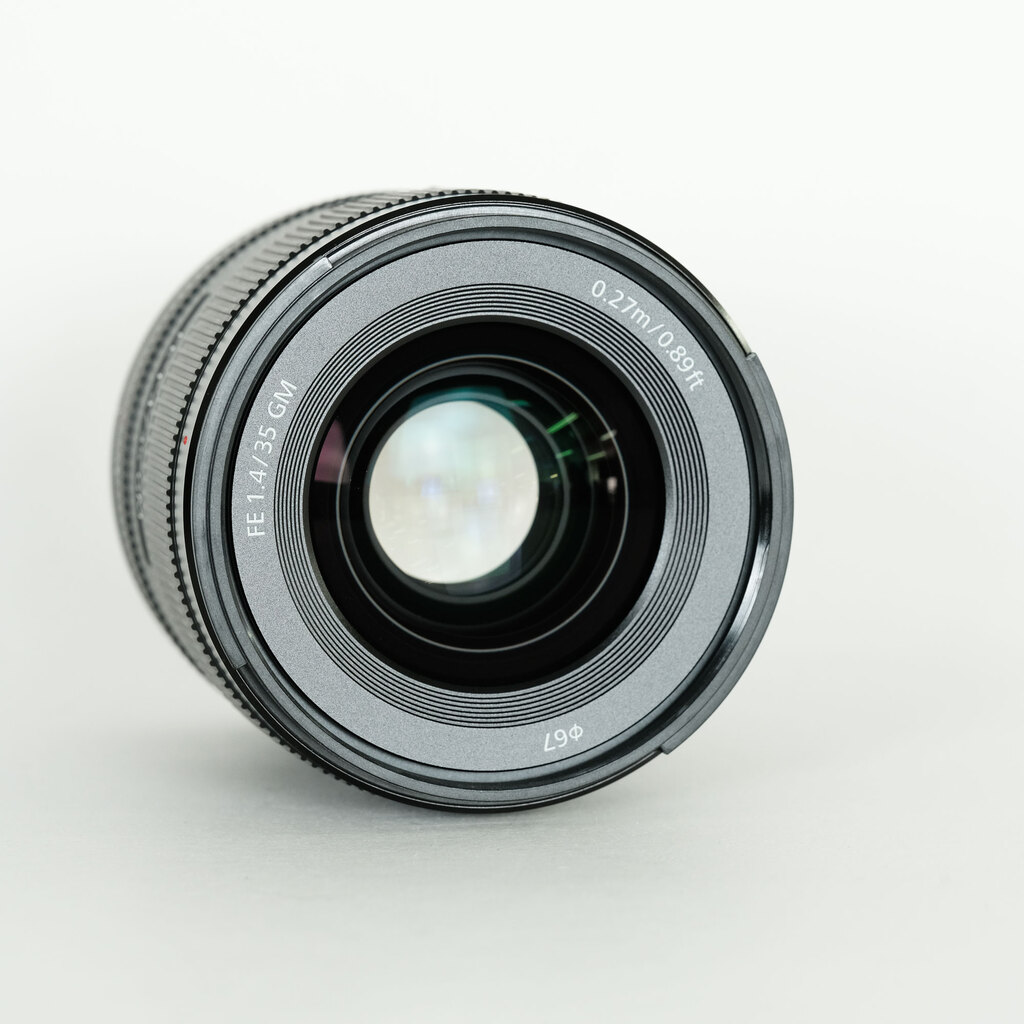 Sony GM 35mm F1.4 SEL35F14GM 保証残 完動品 美品 SONY FE 35mm F1.4 GM SEL35F14GMの出品 | ONE SCENE（ワンシーン）