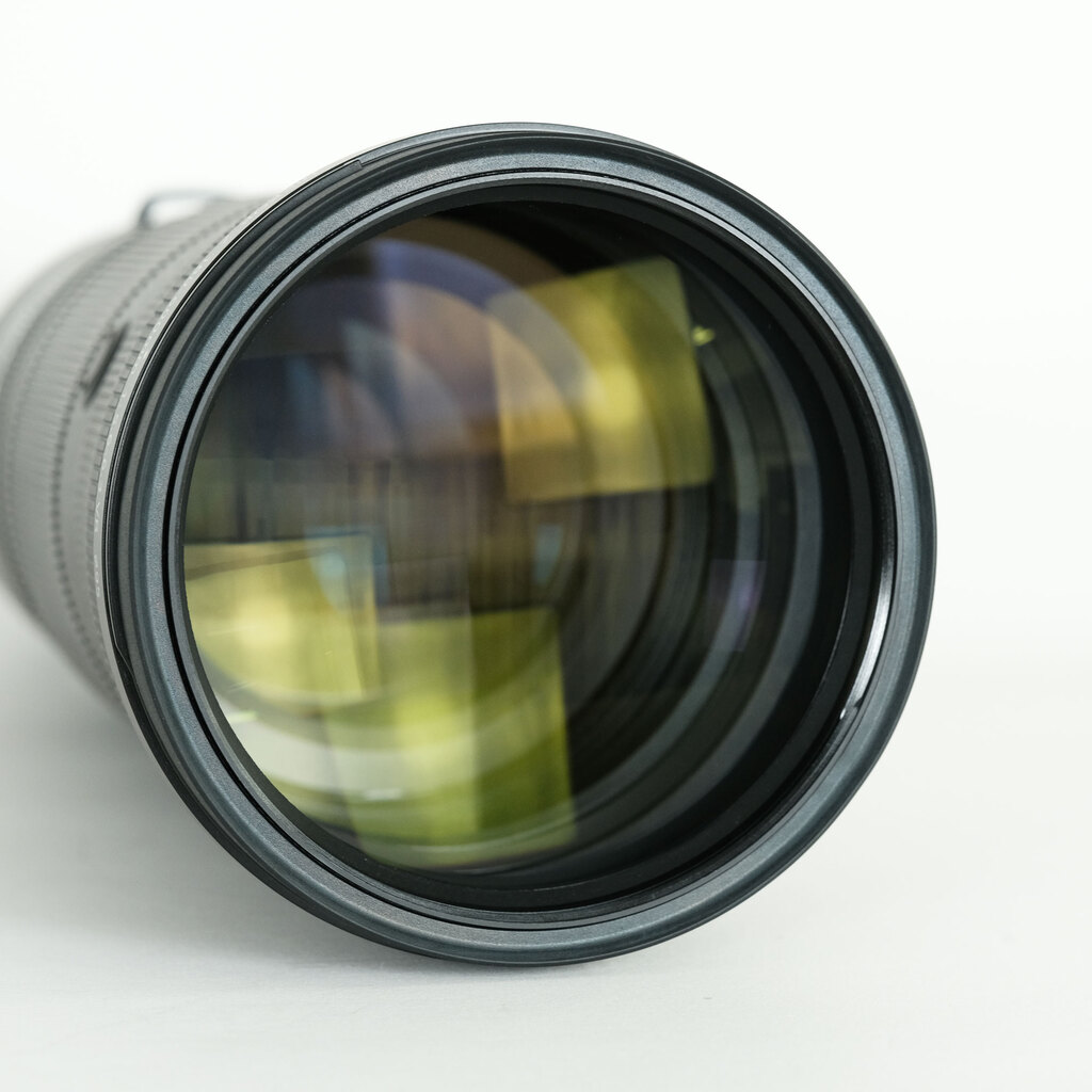 Nikon NIKKOR Z 180-600mm f/5.6-6.3 VR Nikon NIKKOR Z 180-600mm f/5.6-6.3 VR