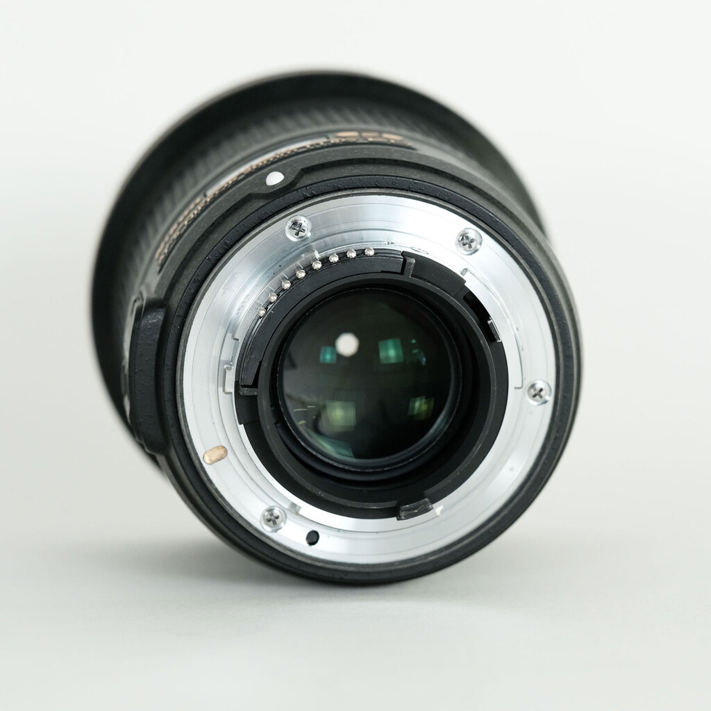Nikon AF-S NIKKOR 20mm f/1.8G ED Nikon AF-S NIKKOR 20mm f/1.8G ED