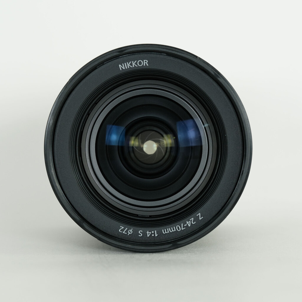 Nikon NIKKOR Z 24-70mm f/4 S Nikon NIKKOR Z 24-70mm f/4 S
