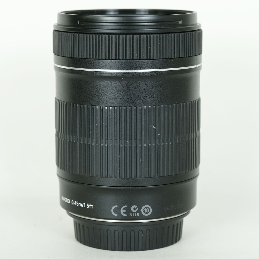 Canon EF-S18-135mm F3.5-5.6 IS