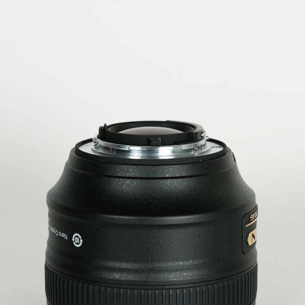 Nikon AF-S NIKKOR 58mm f/1.4G Nikon AF-S NIKKOR 58mm f/1.4G